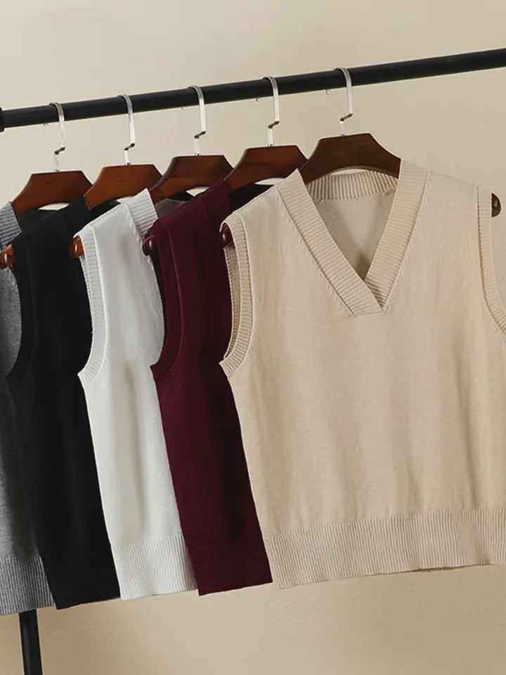 v-neck sleeveless sweater in mocha