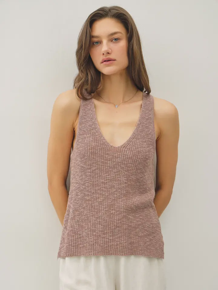 Light weight  v neck tank