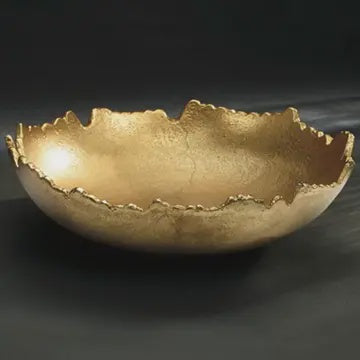Texture gold bowl