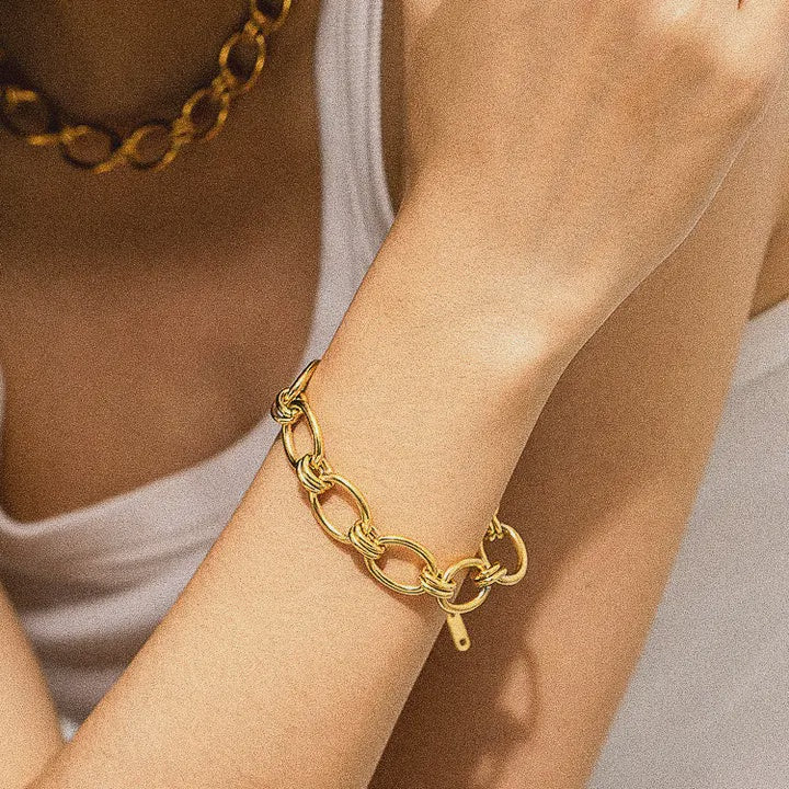 Tia bold chain Bracelet
