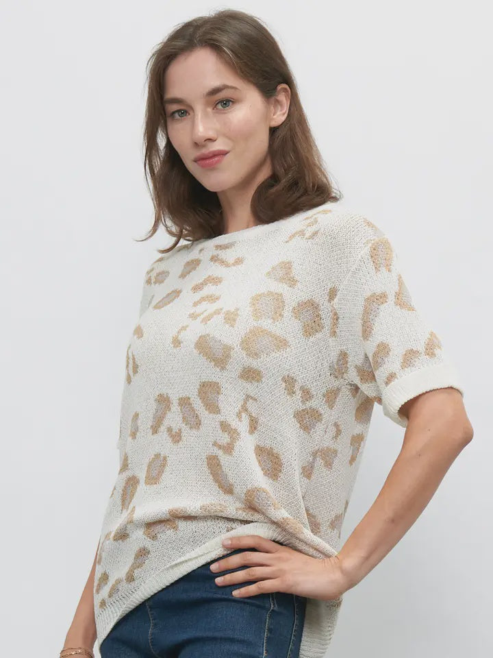 Leopard Print Short Sleeve Knit Top